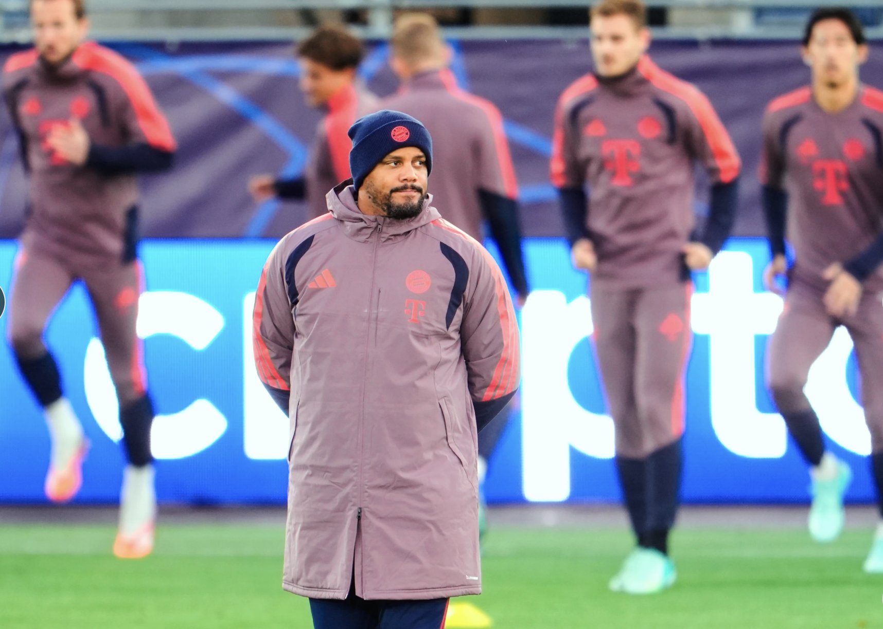 Hospitalizan al técnico del Bayern, Vincent Kompany