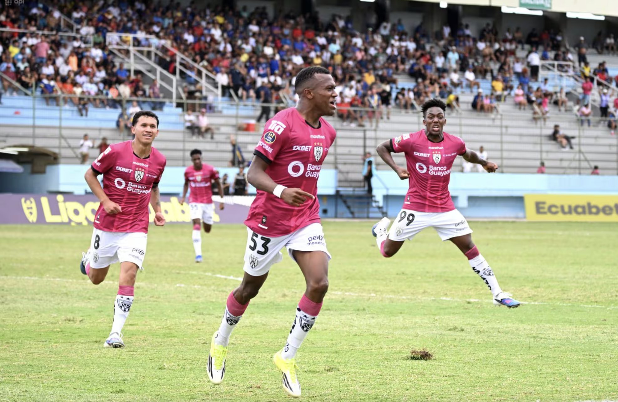 Delfín recibe a Independiente del Valle por la semifinal