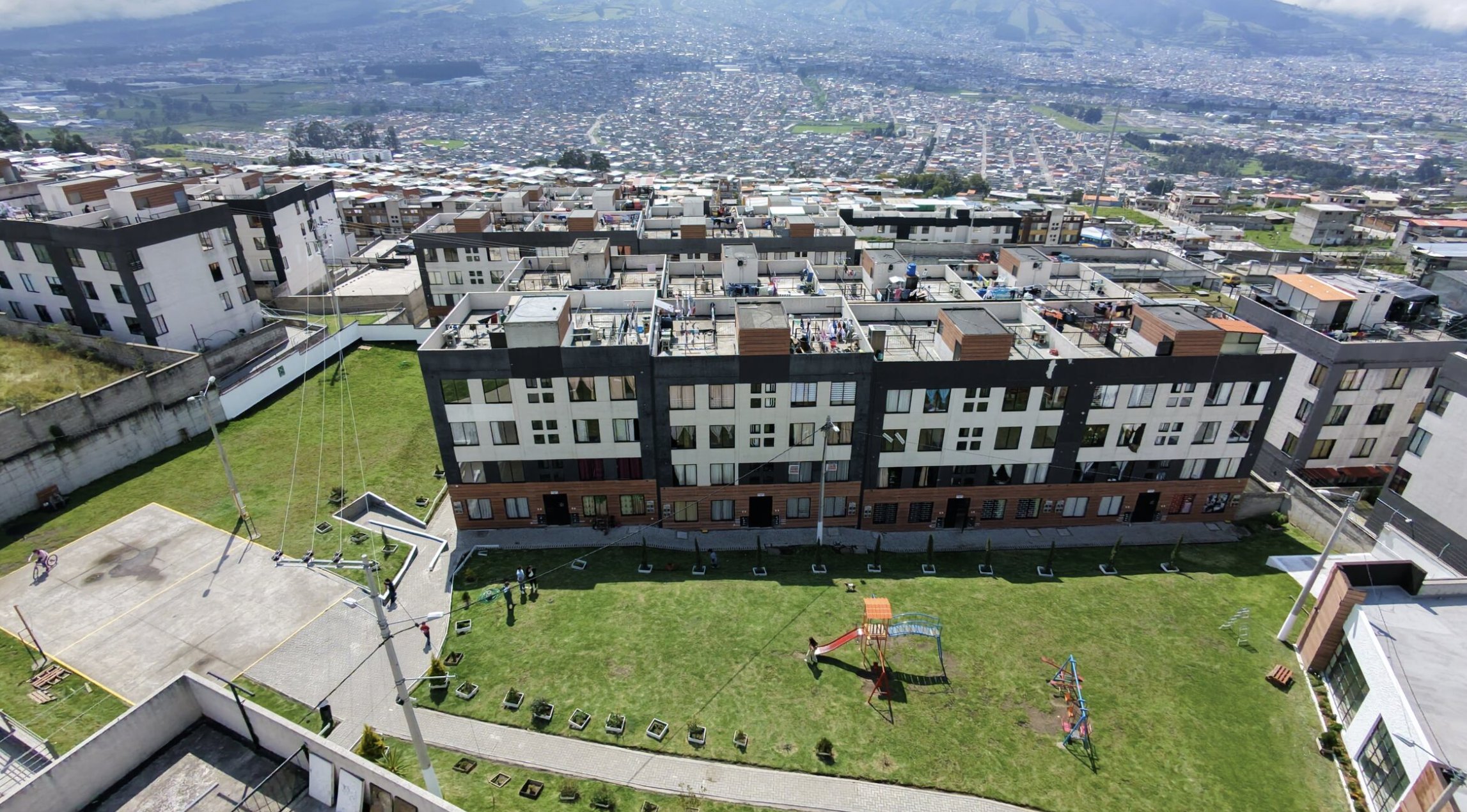  72 familias de Quito recibirán bono para primera vivienda