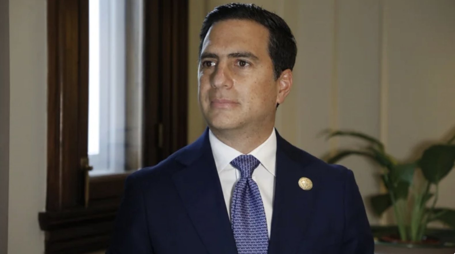 Canciller de Ecuador visita Emiratos, España y Marruecos