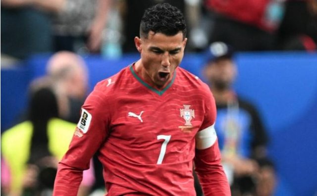 Ronaldo se acerca a los 1.000 goles con uno ante Ecuador