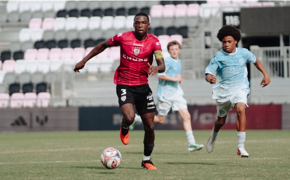 Independiente del Valle golea 5-0 al Manchester City